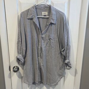 American Eagle Outfitters Striped Button-Down Shirt Size Medium